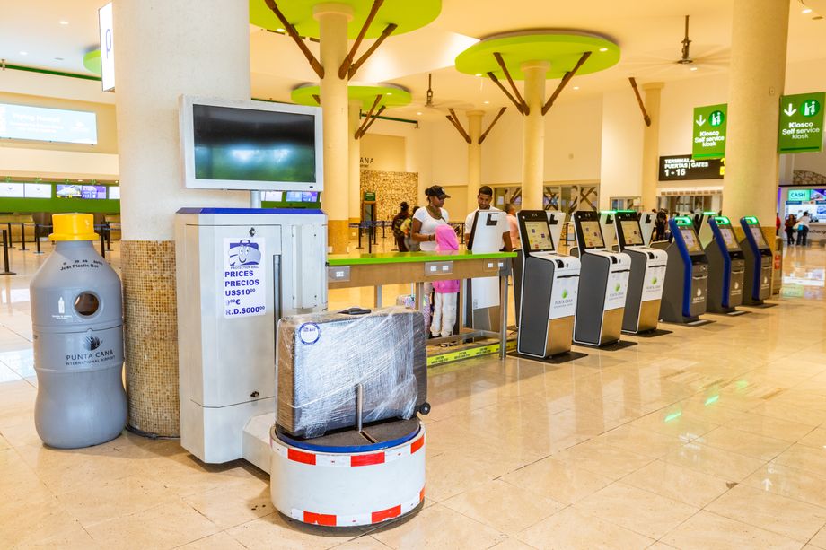 Airport Transfers in the Dominican Republic: Santo Domingo, Punta Cana, La Romana, and Barahona